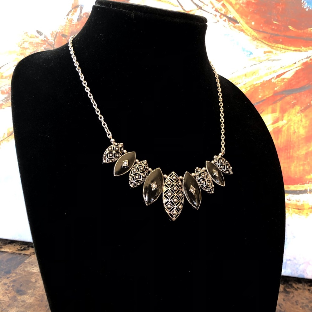 Gorgeous Silver Crystal Black Necklace